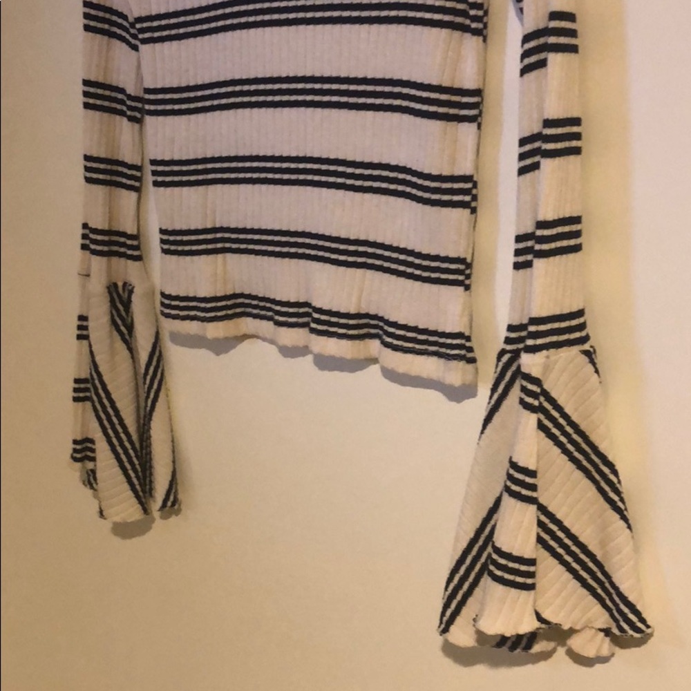 Striped top - Picture 3 of 4